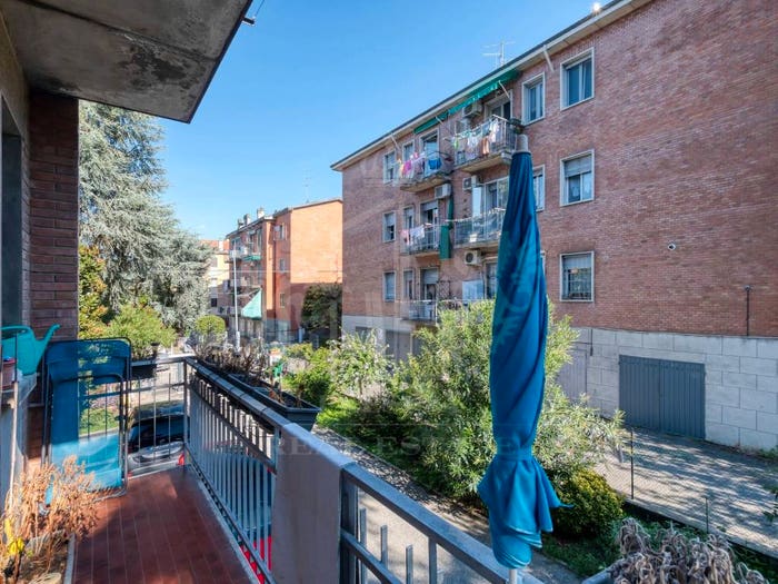 Appartamento trilocale in vendita in Via Carlo Goldoni, San Donato, Bologna