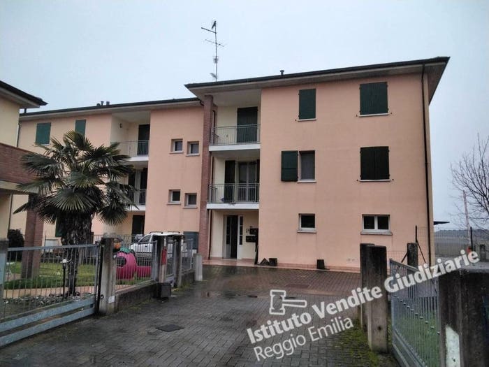 Appartamento quadrilocale in vendita in Via Guastalla, Brugneto, Reggiolo