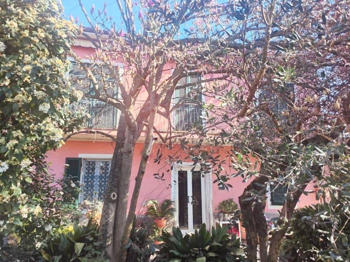 Casa con 6 locali in vendita in Stadio Sant'Antonio Marasio, Carrara