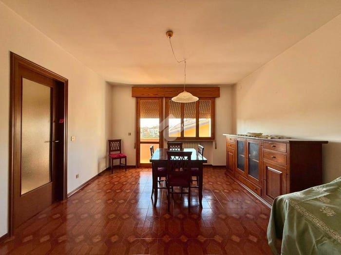 Appartamento con 5 locali in vendita in VIA VITTORIO VENETO, Centro, Carbonera