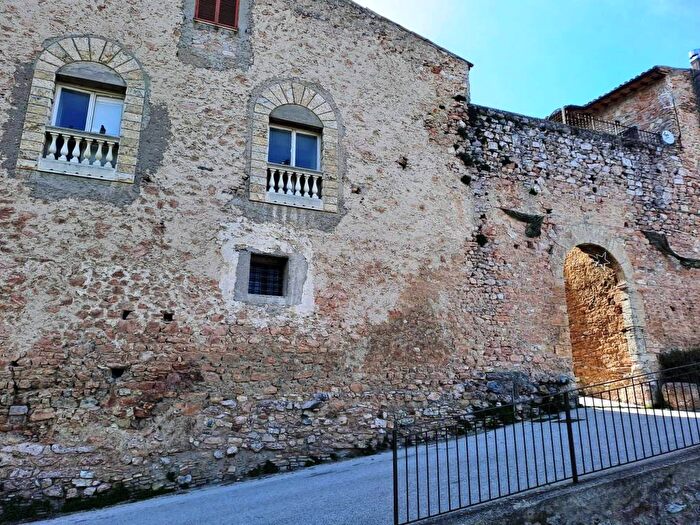 Casa con 6 locali in vendita in Strada Provinciale di Montemartano, Uncinano Monti Martani, Spoleto