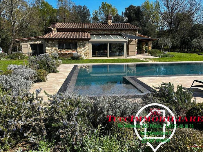 Casa con 6 locali in vendita in Piazza Giuseppe Montanelli, Centro, Fucecchio