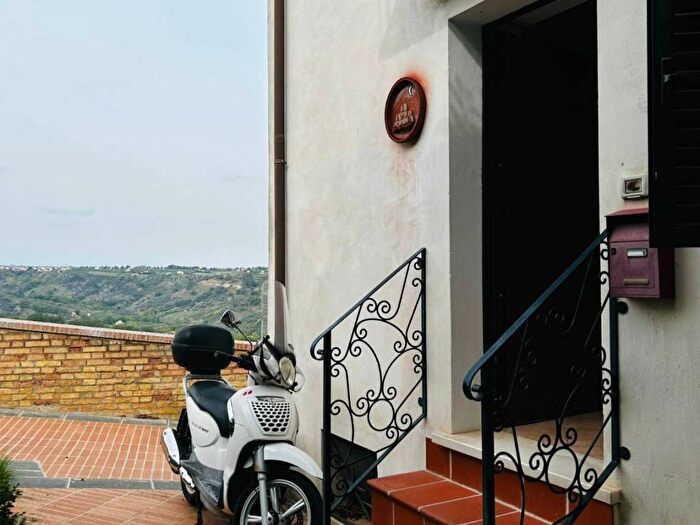 Casa quadrilocale in vendita in Vicolo XIX Garibaldi, Centro, Lanciano