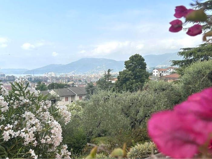 Casa con 5 locali in vendita in Via Montepertico, Migliarina, La Spezia