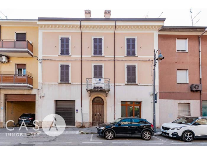 Casa con 6 locali in vendita in Centro Urbano, Cesena