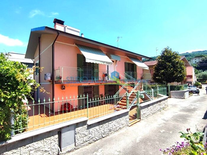 Casa con 5 locali in vendita in Via Palazzi, Ponte Di Serravalle, Serravalle Pistoiese