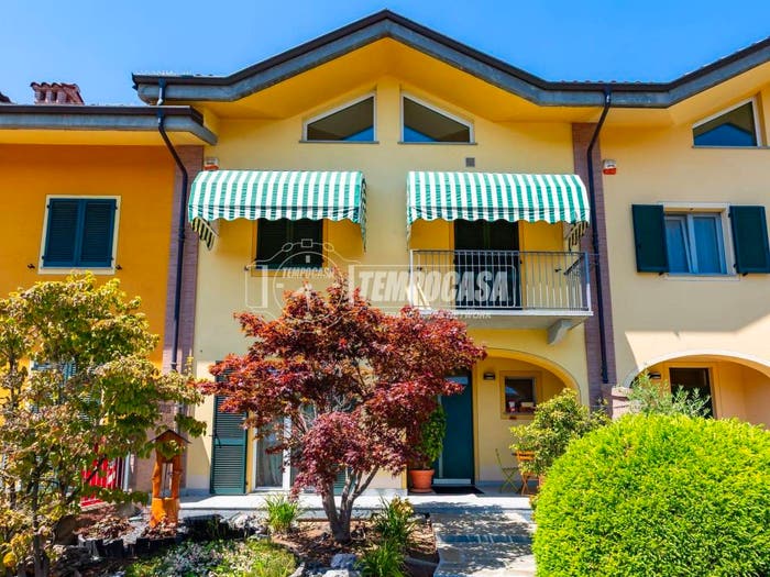 Casa con 6 locali in vendita in Via Santa Lucia, Centro, Fossano