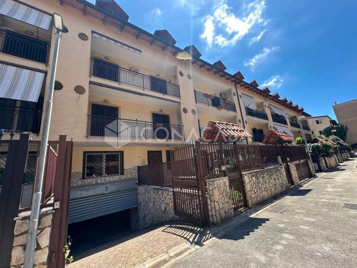 Casa con 6 locali in vendita in Via Micco Spadaro, Colonne San Vito, Giugliano in Campania