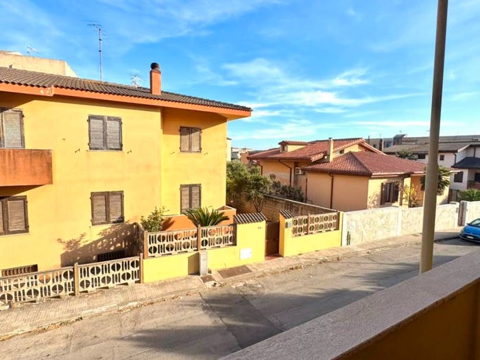 Appartamento quadrilocale in vendita in Via Dante Alighieri, Porto Torres
