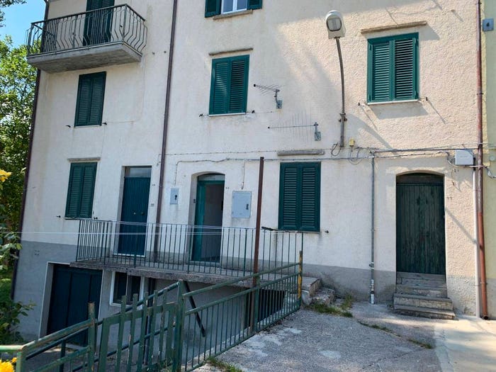 Appartamento con 5 locali in vendita in Via Trigno, Capracotta