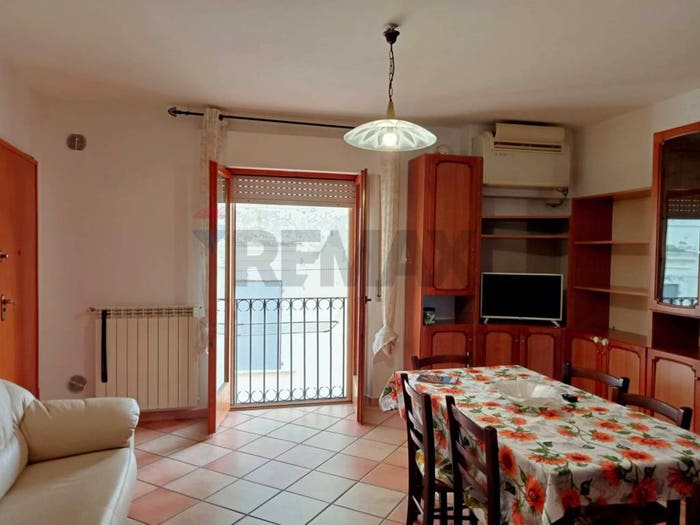 Appartamento trilocale in affitto in Vico I Piazza del Popolo, Centro, Fossacesia