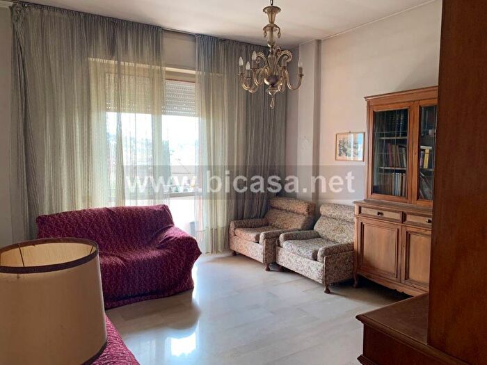 Appartamento quadrilocale in vendita in Viale Felice Cavallotti, Centro Mare, Pesaro