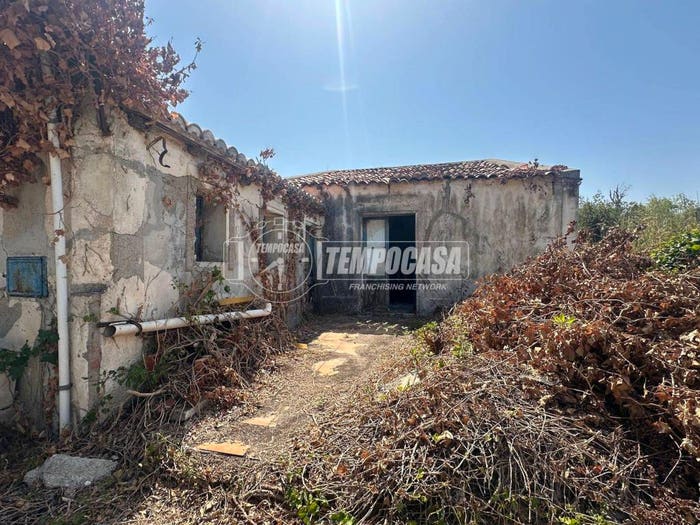 Casa trilocale in vendita in Località Sparta Traversa, Acqualadrone Spartà, Messina