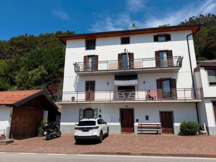 Appartamento con 6 locali in vendita in Via Nazionale, Ceola, Giovo