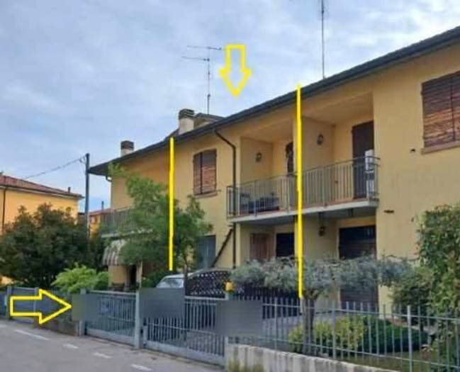 Casa con 6 locali in vendita in Via Nuova, Roncalceci Longana, Ravenna