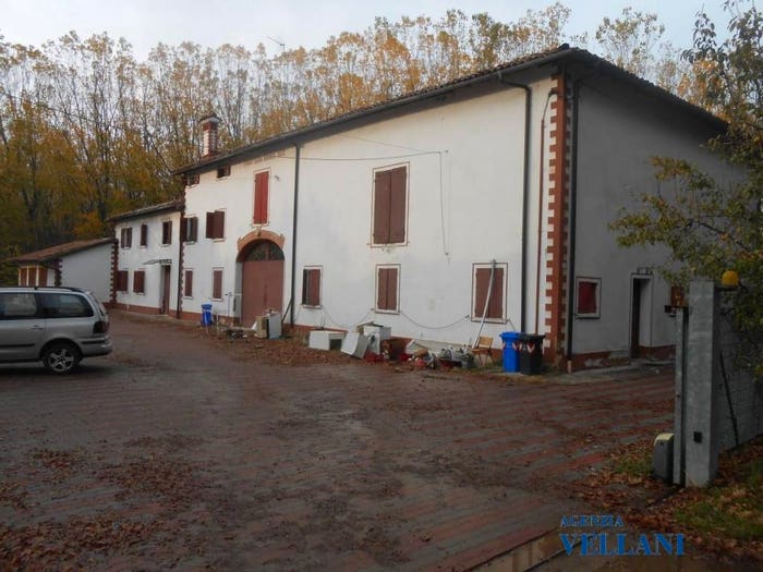 Casa con 6 locali in vendita in Zona Industriale, Carpi