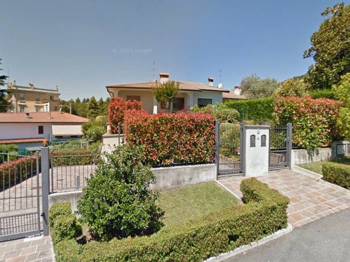 Casa con 5 locali in vendita in Via Dante Alighieri, Carvico
