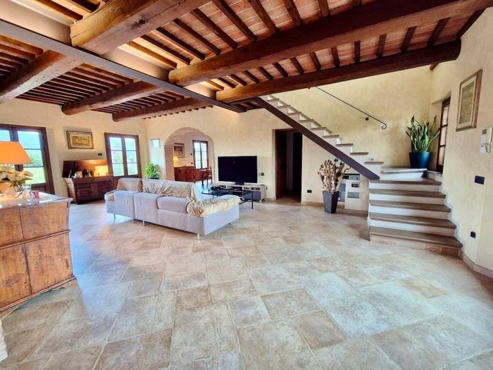 Casa con 6 locali in vendita in San Frediano Sud San Lorenzo a Pagnatico, Cascina
