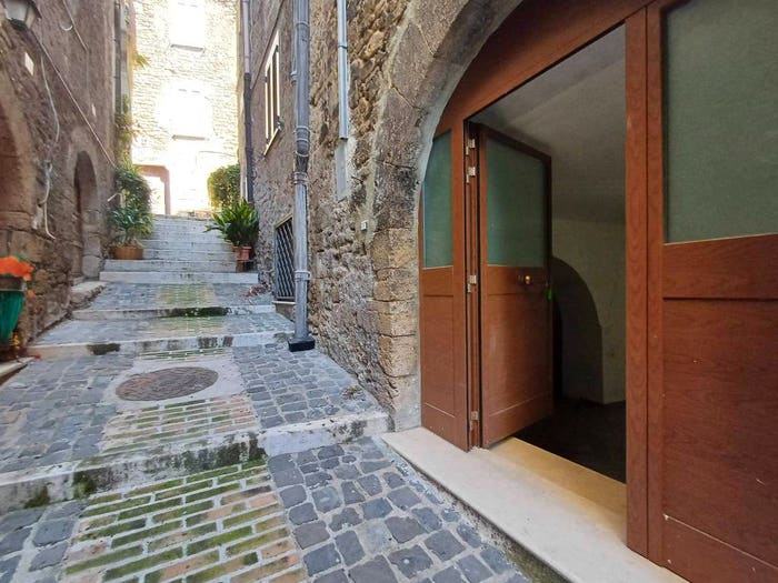 Appartamento monolocale in vendita in Via Leonida Fioramonte, Centro, Anagni