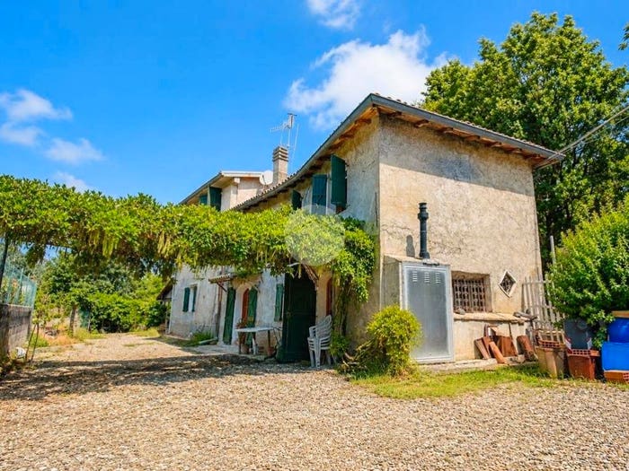 Casa con 6 locali in vendita in VIA DAMENTI, Sant'Ilario Baganza, Felino