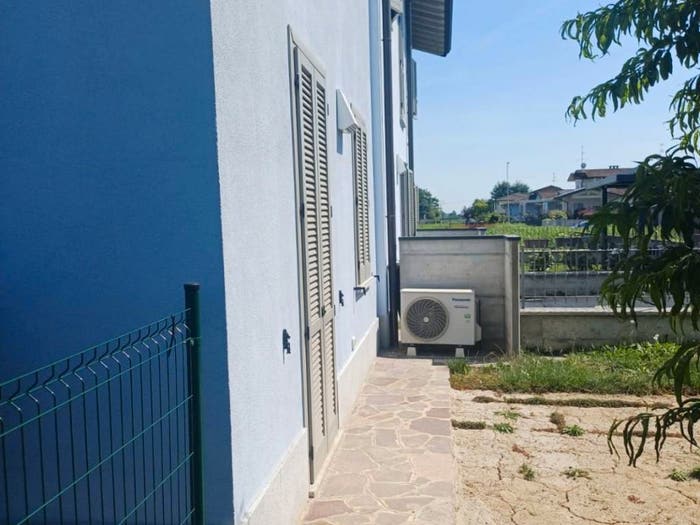 Casa quadrilocale in vendita in Via Bergamo, Zona Agricola Frazioni Minori, Crema