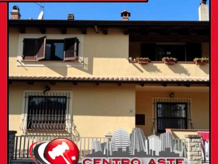 Appartamento con 6 locali in vendita in via della Repubblica Gualdo Cattaneo PG Italia, Centro, Gualdo Cattaneo