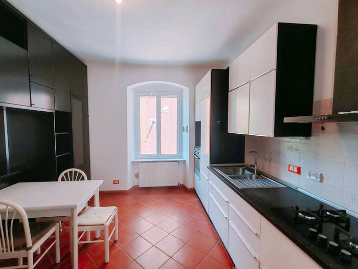 Appartamento quadrilocale in vendita in Via Rivarolo, Rivarolo, Genova