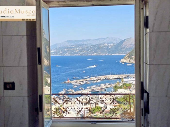 Appartamento bilocale in vendita in via Marina grande, Centro, Capri