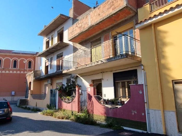 Appartamento trilocale in vendita in Via Cesare Battisti, Centro, Barcellona Pozzo di Gotto