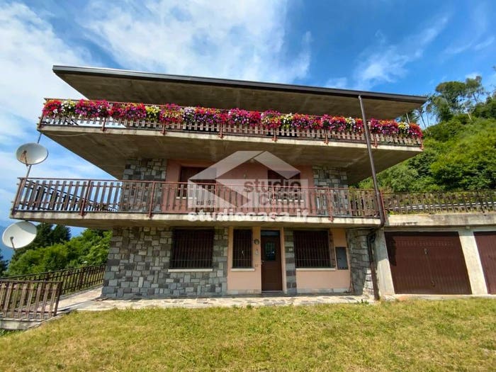 Casa con 6 locali in vendita in Pian Camuno