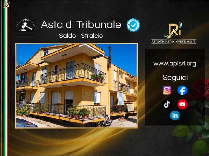 Appartamento con 6 locali in vendita in VIALE PIETRO FEDELE, Centro, Minturno
