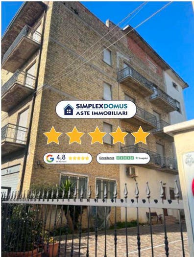 Appartamento con 6 locali in vendita in Via Fratelli Bandiera, San Marone San Giuseppe Risorgimento, Civitanova Marche