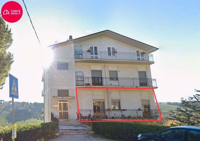 Appartamento con 6 locali in vendita in Contrada Santa Petronilla, Centro, Fermo