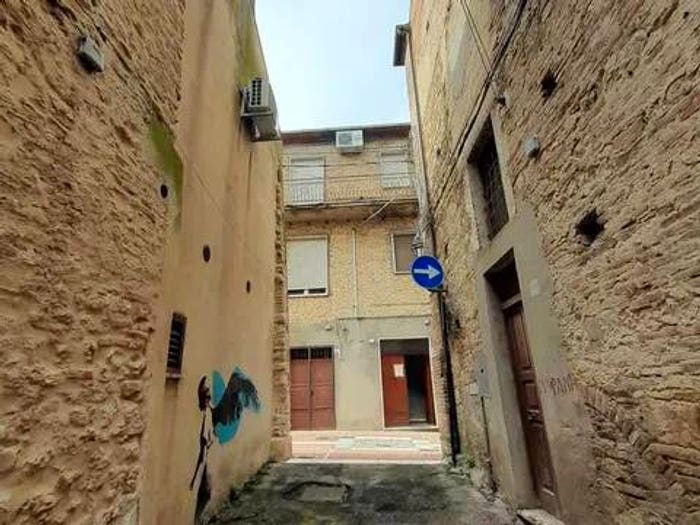 Casa con 6 locali in vendita in Via Roma, Centro, Monteodorisio