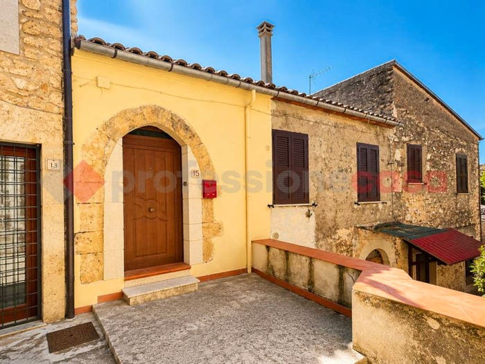 Appartamento quadrilocale in vendita in Via S Lucia, Centro, Alatri