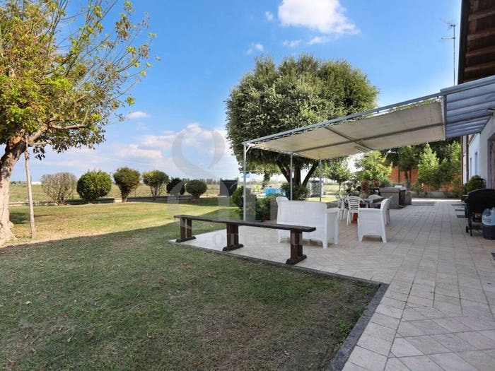 Casa con 6 locali in vendita in Via Pontisette, Casaglia, Ferrara
