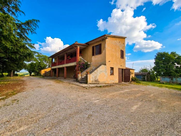 Casa quadrilocale in vendita in Farneta, La Villa Farneta, Cortona