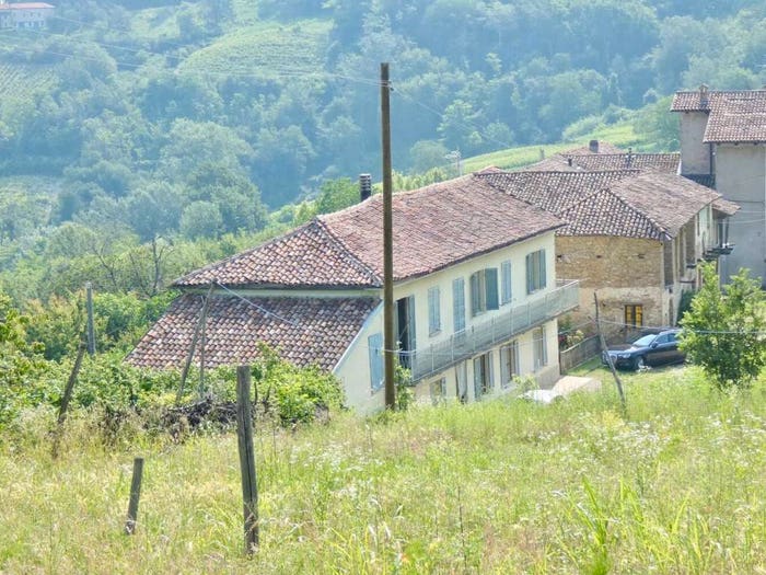 Casa con 6 locali in vendita in Via Giovanni Filipetti, Canelli