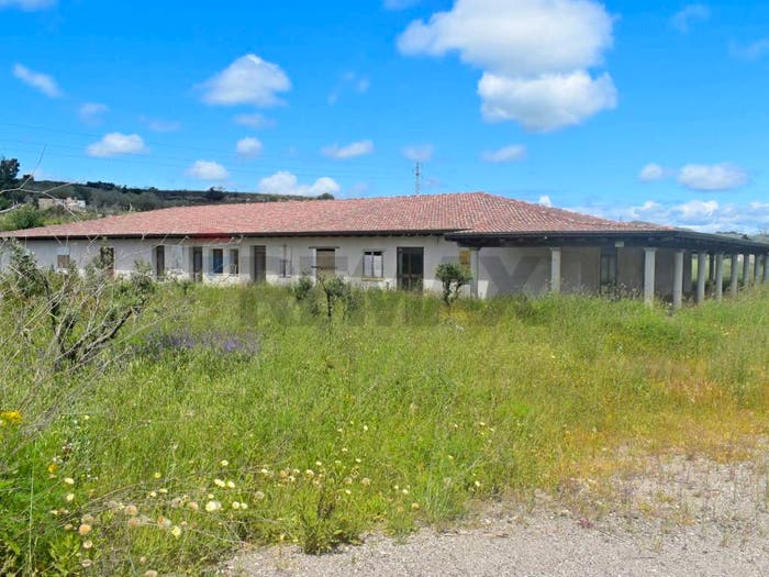 Casa con 6 locali in vendita in strada provinciale, Codrongianos