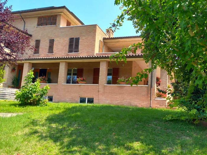 Appartamento con 6 locali in vendita in Pietro Pipponzi, Madonnetta, Servigliano