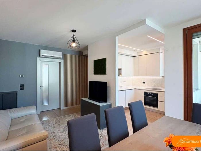 Appartamento con 5 locali in vendita in PIAZZA ZECCHIN, Centro, Ormelle