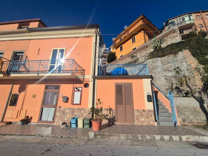 Appartamento quadrilocale in vendita in Corso Vincenzo De Laurenzi, Centro, Pentone