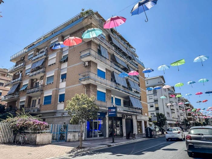 Appartamento trilocale in vendita in Via delle Baleniere, Ostia Ponente, Roma