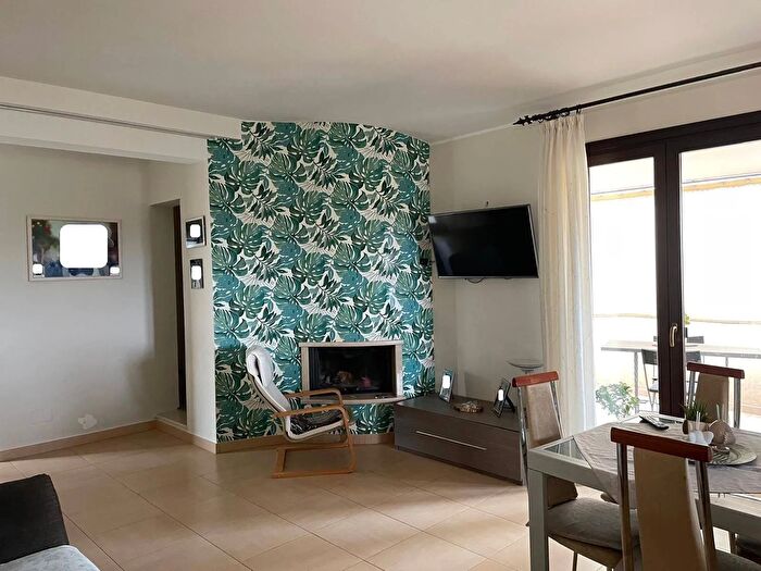 Appartamento quadrilocale in vendita in Via Romano, Ginosa