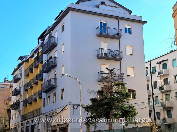 Appartamento con 5 locali in vendita in Ascoli Piceno