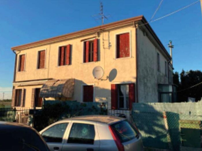 Casa bilocale in vendita in Via Roma, Codevigo