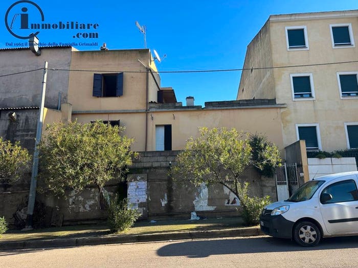 Casa con 6 locali in vendita in Via Tortolì, Centro, Bari Sardo