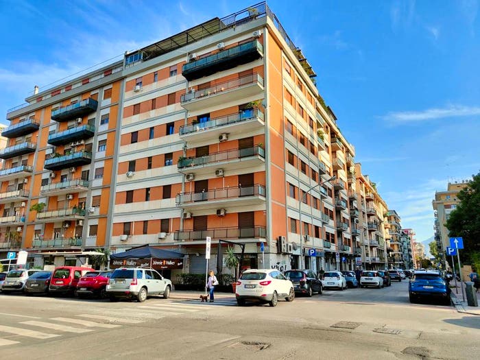 Appartamento con 6 locali in vendita in Via Maggiore Pietro Toselli, Libertà Villabianca, Palermo