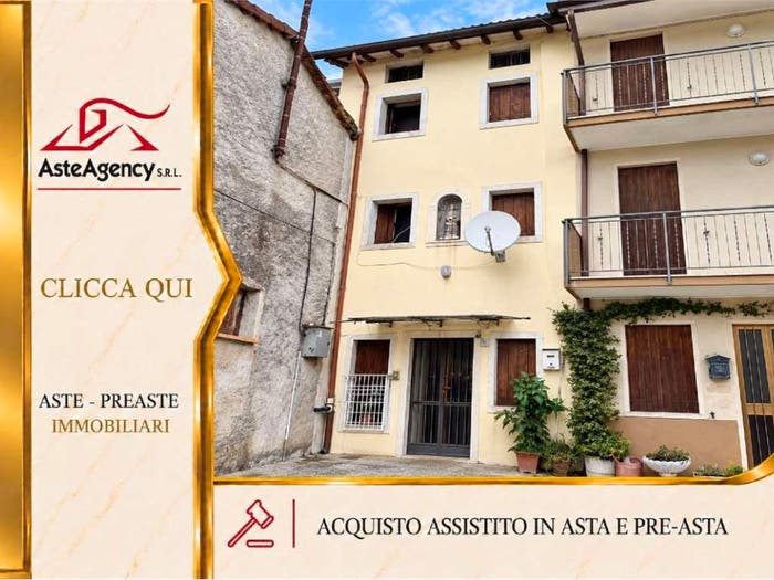 Appartamento trilocale in vendita in Via cappello, Crespadoro