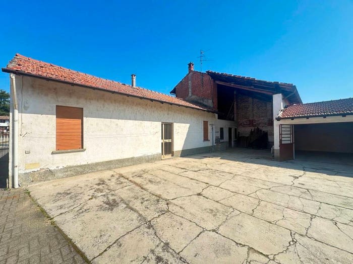 Casa trilocale in vendita in Via Isella, Centro, Gambolò